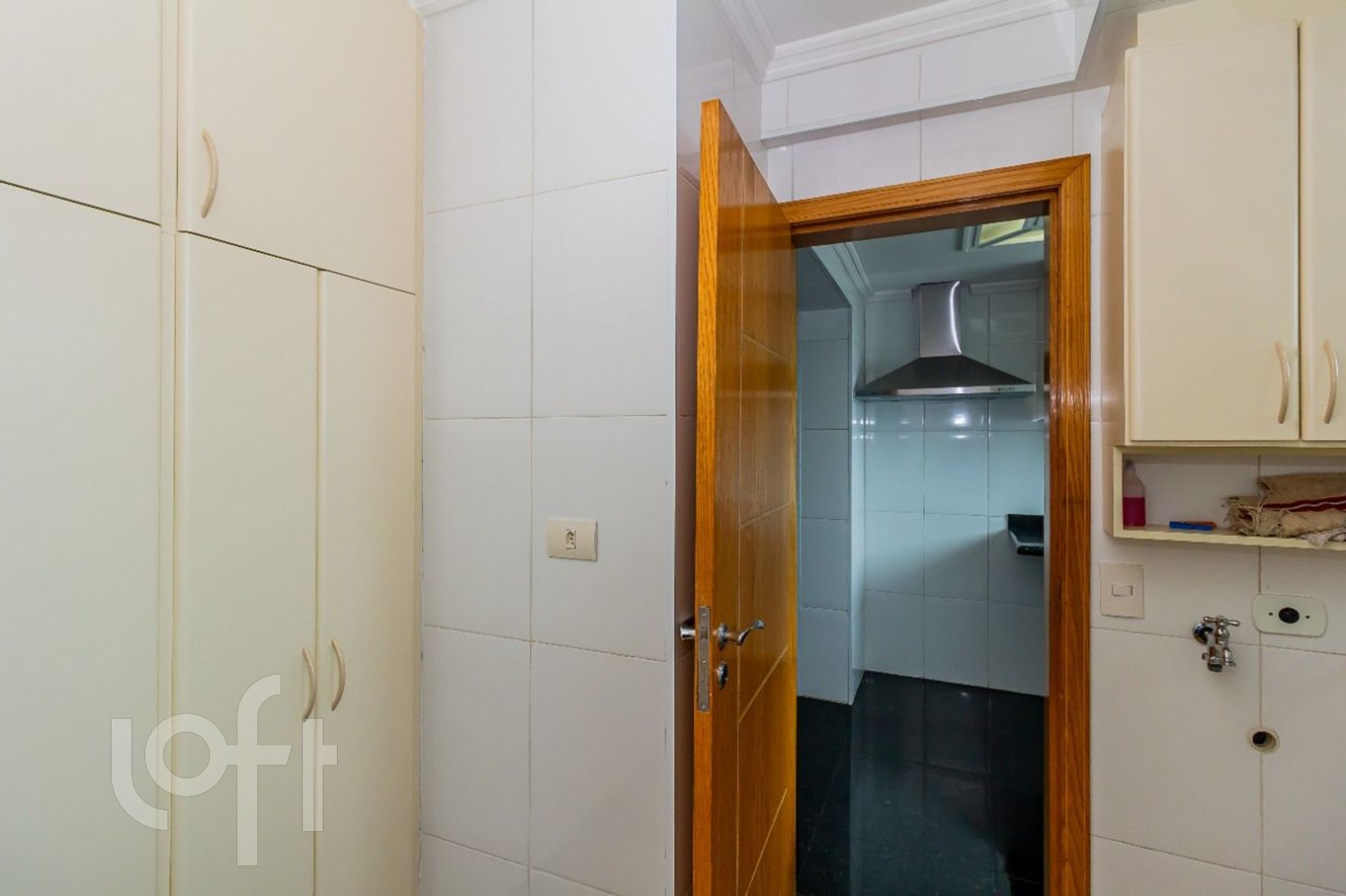 Apartamento à venda com 3 quartos, 192m² - Foto 19