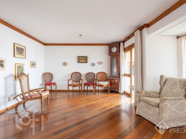 Apartamento com 133m², 3 dormitórios, 2 suítes, 2 vagas, Bela Vista em Porto Alegre