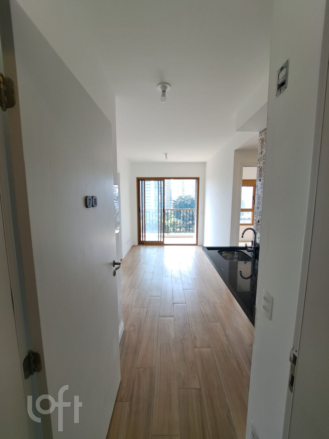 Apartamento à venda com 2 quartos, 37m² - Foto 2