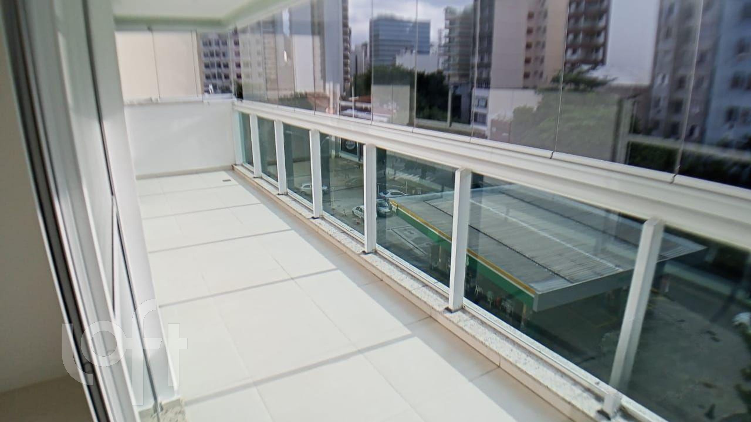 Apartamento à venda com 3 quartos, 97m² - Foto 4