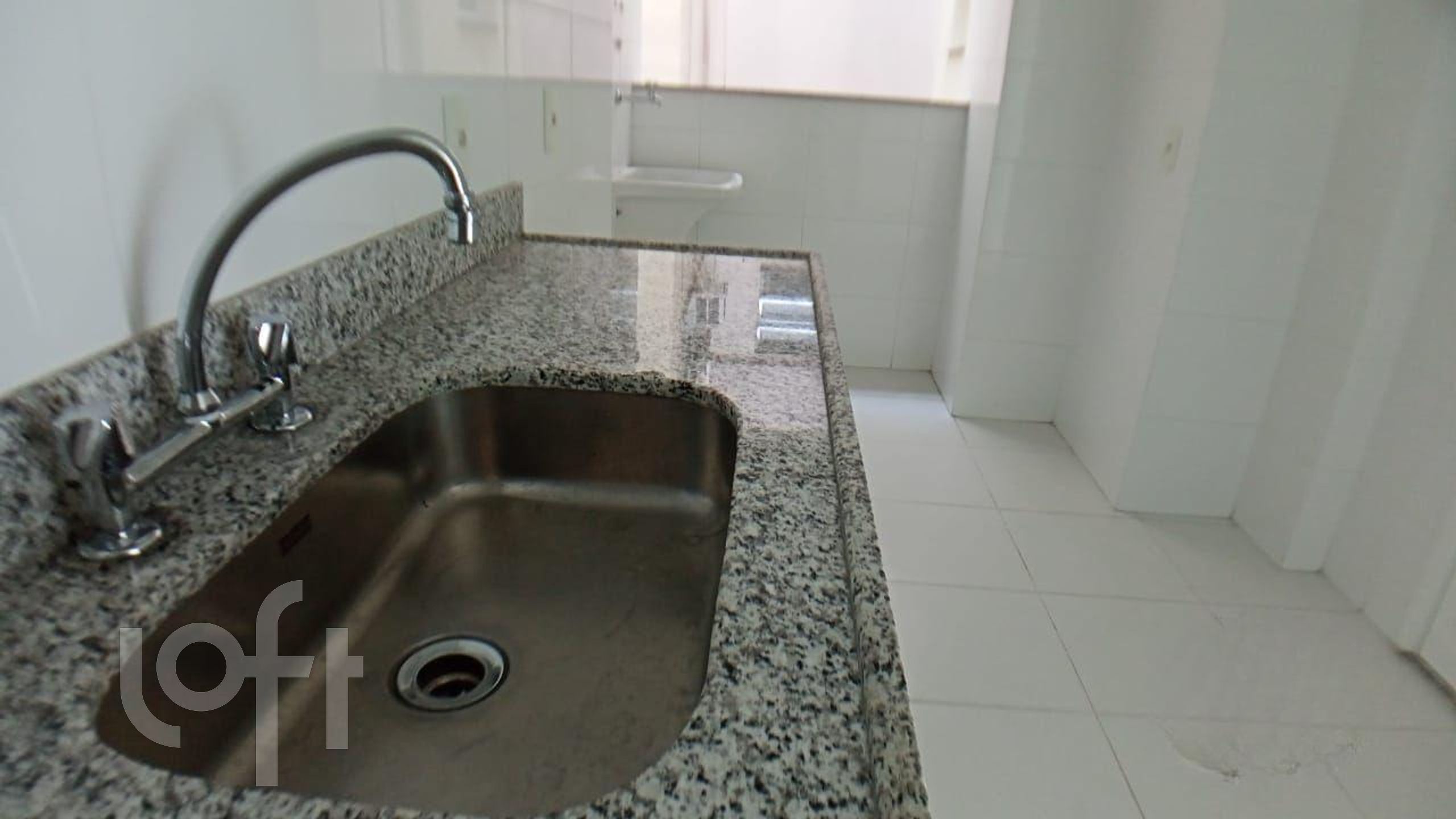 Apartamento à venda com 3 quartos, 97m² - Foto 9