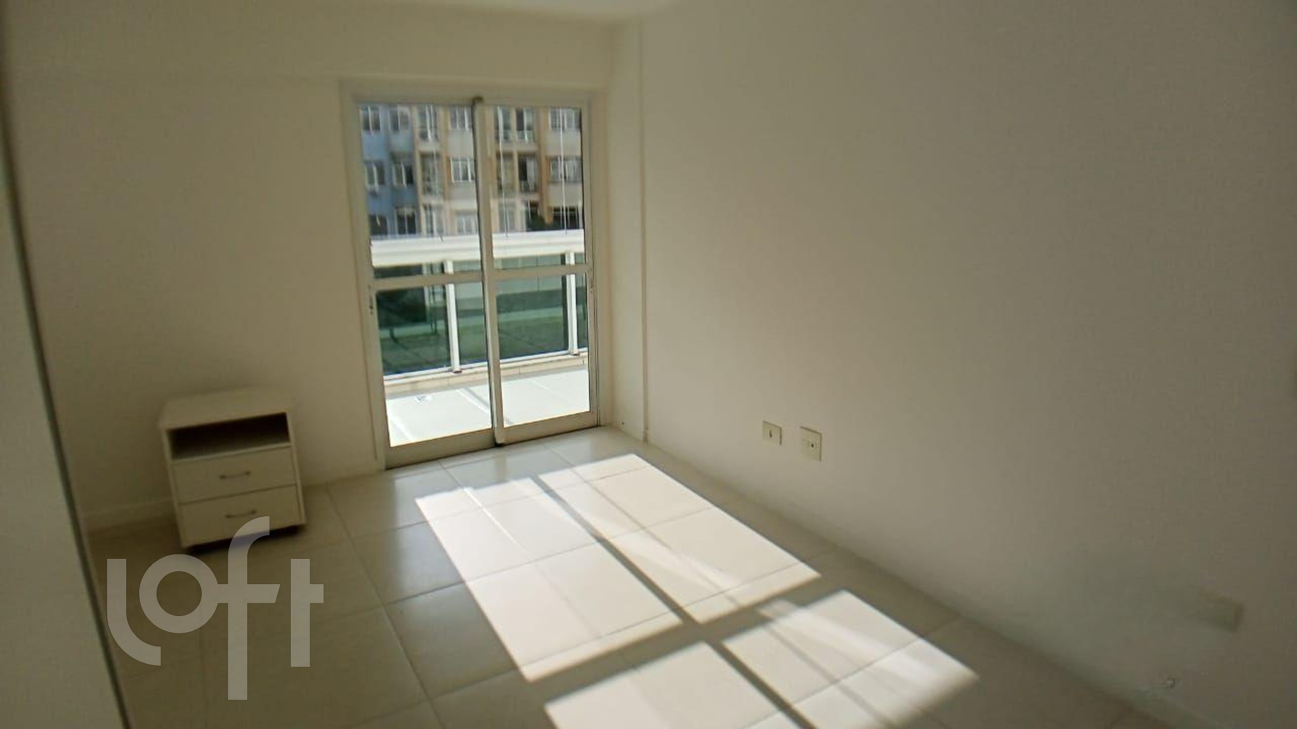 Apartamento à venda com 3 quartos, 97m² - Foto 18