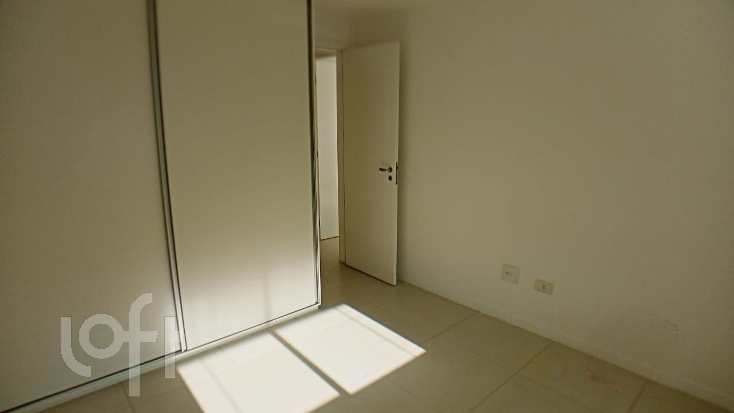 Apartamento à venda com 3 quartos, 97m² - Foto 20