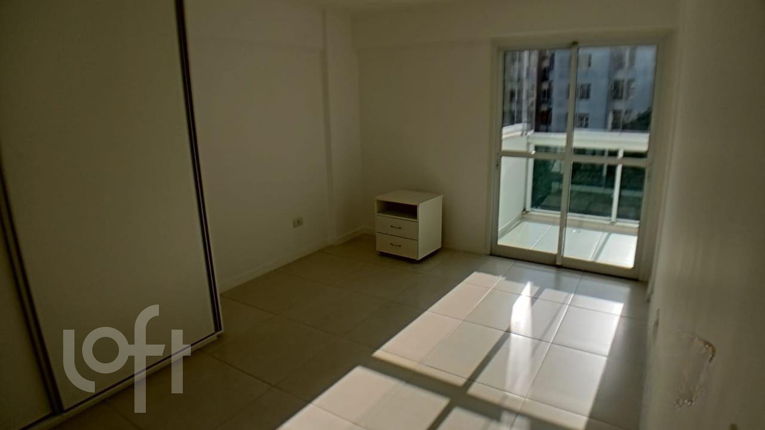 Apartamento à venda com 3 quartos, 97m² - Foto 25