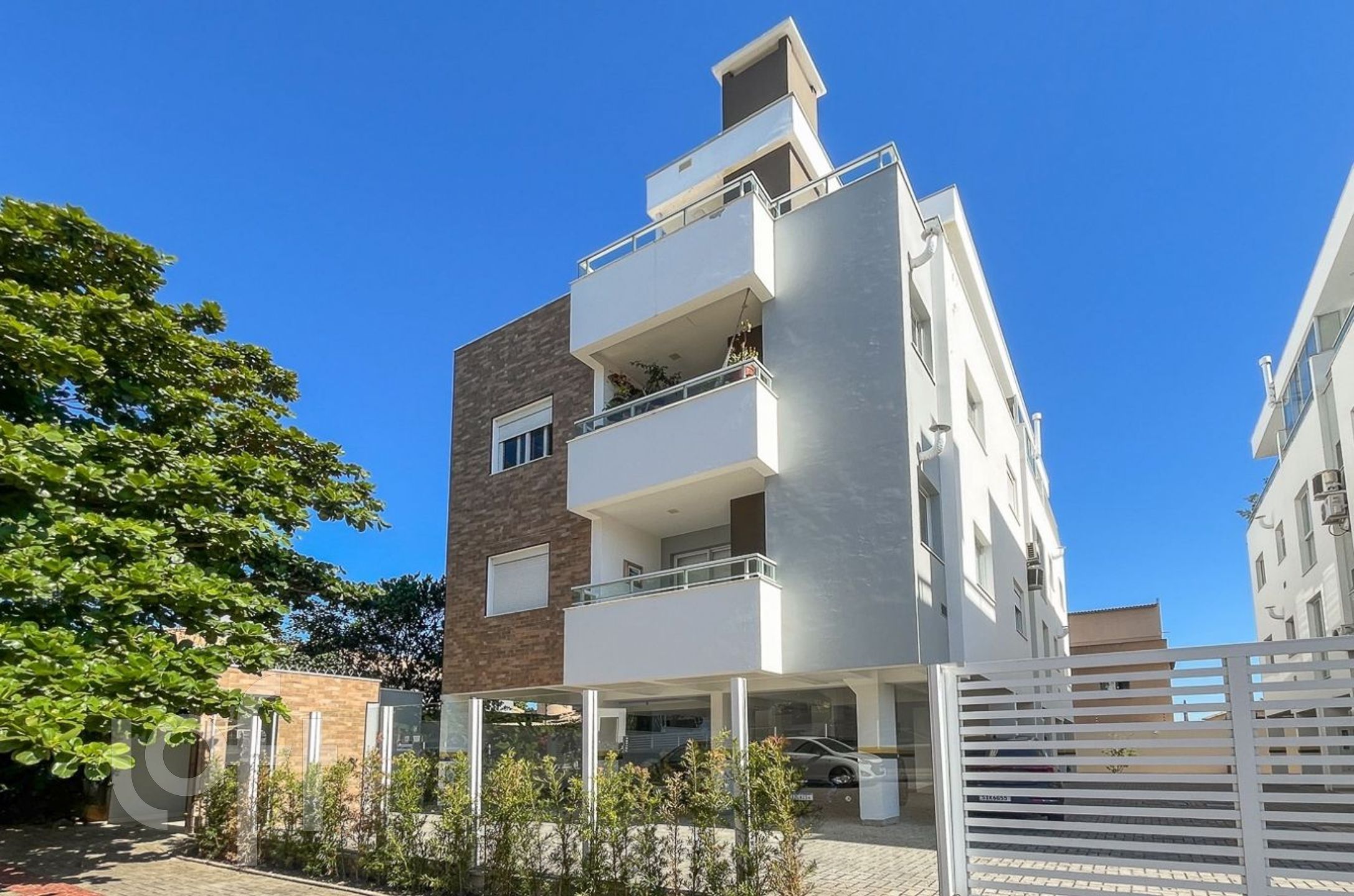 Apartamentos com 45m², 1 quarto, 1 garagem, no bairro Campeche Sul em Florianópolis