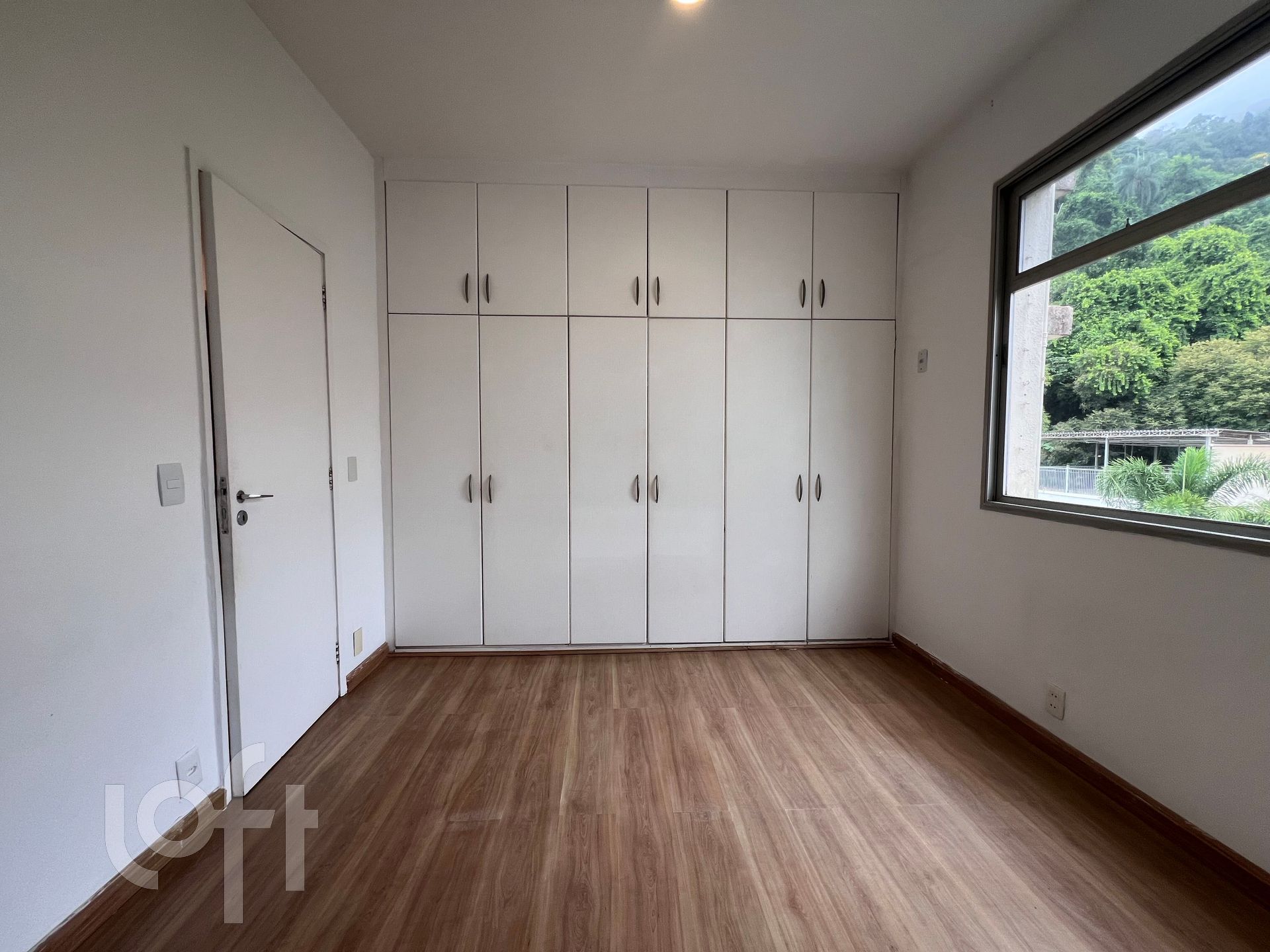 Apartamento à venda com 2 quartos, 108m² - Foto 18