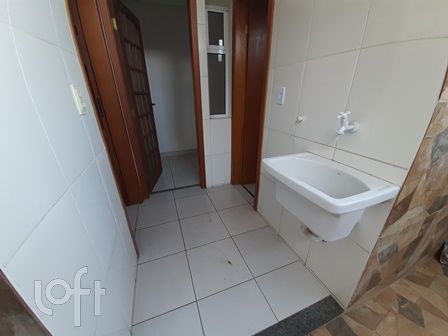 Casa à venda com 3 quartos, 85m² - Foto 9