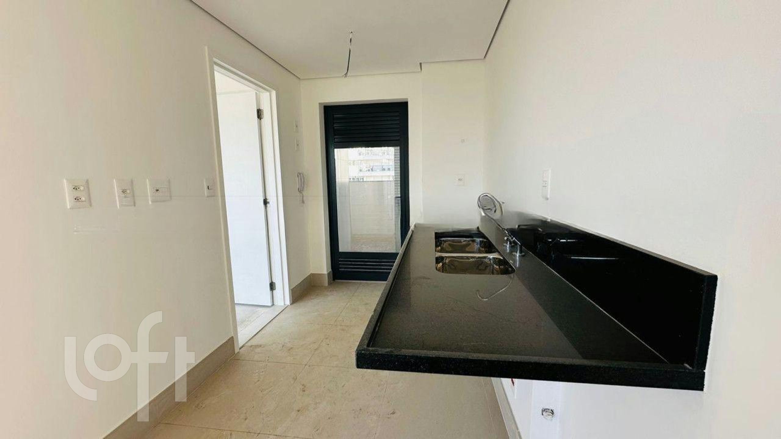 Apartamento à venda com 3 quartos, 154m² - Foto 3