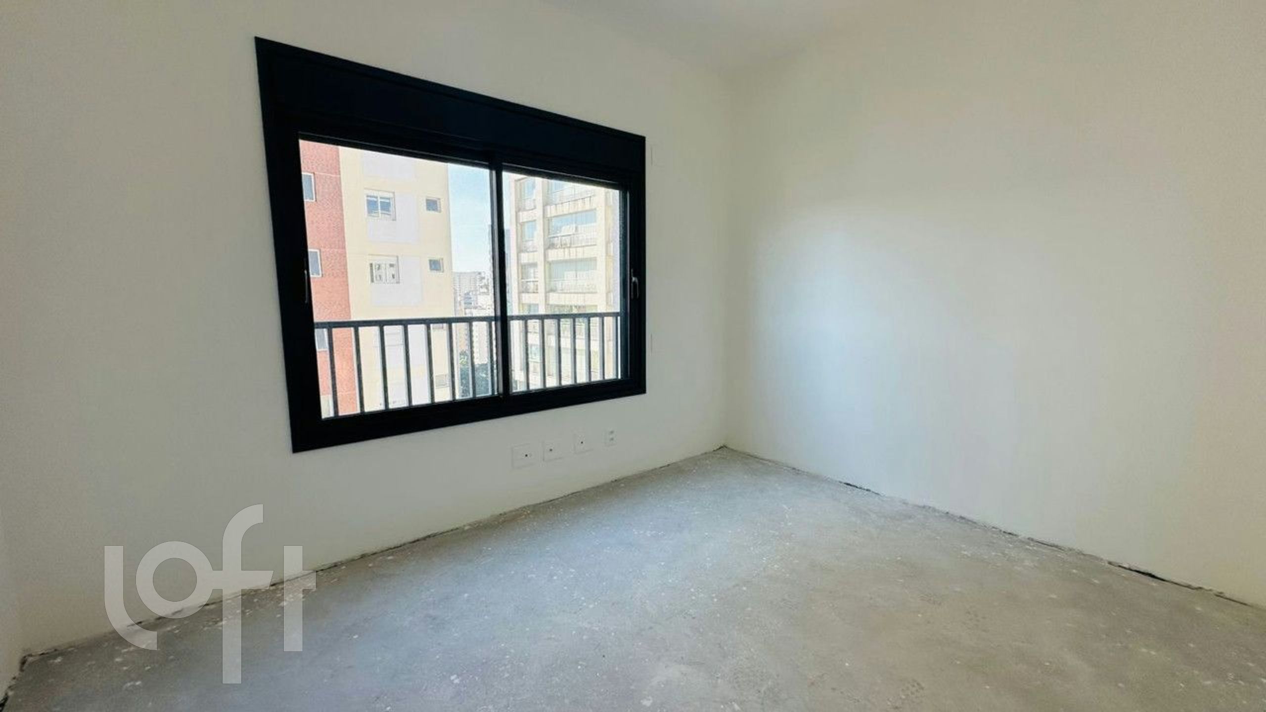 Apartamento à venda com 3 quartos, 154m² - Foto 2