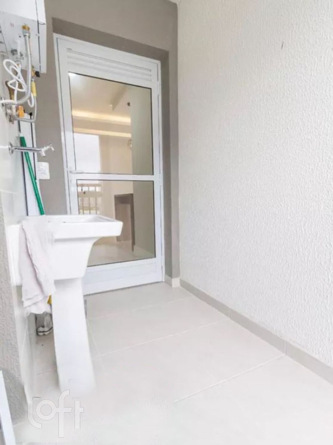 Apartamento à venda com 2 quartos, 65m² - Foto 17