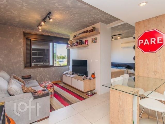 Apartamento com 42m², 1 dormitório, 2 vagas, Três Figueiras em Porto Alegre