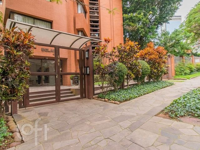 Apartamento com 42m², 1 dormitório, 2 vagas, Três Figueiras em Porto Alegre