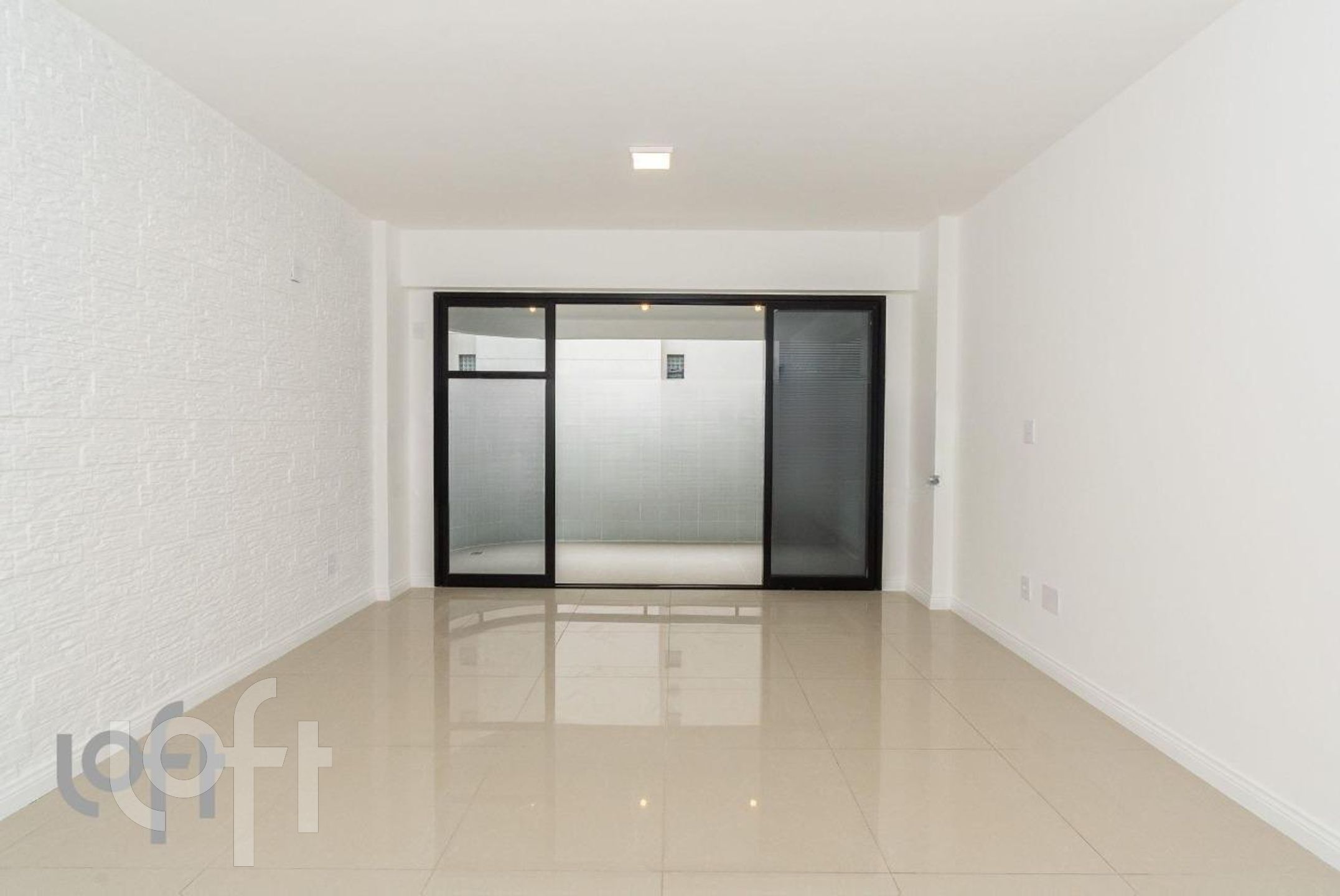 Apartamento à venda com 3 quartos, 80m² - Foto 1