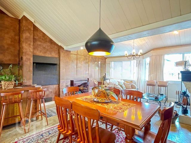 Apartamento com 318m², 3 dormitórios, 1 suíte, 3 vagas, Bela Vista em Porto Alegre