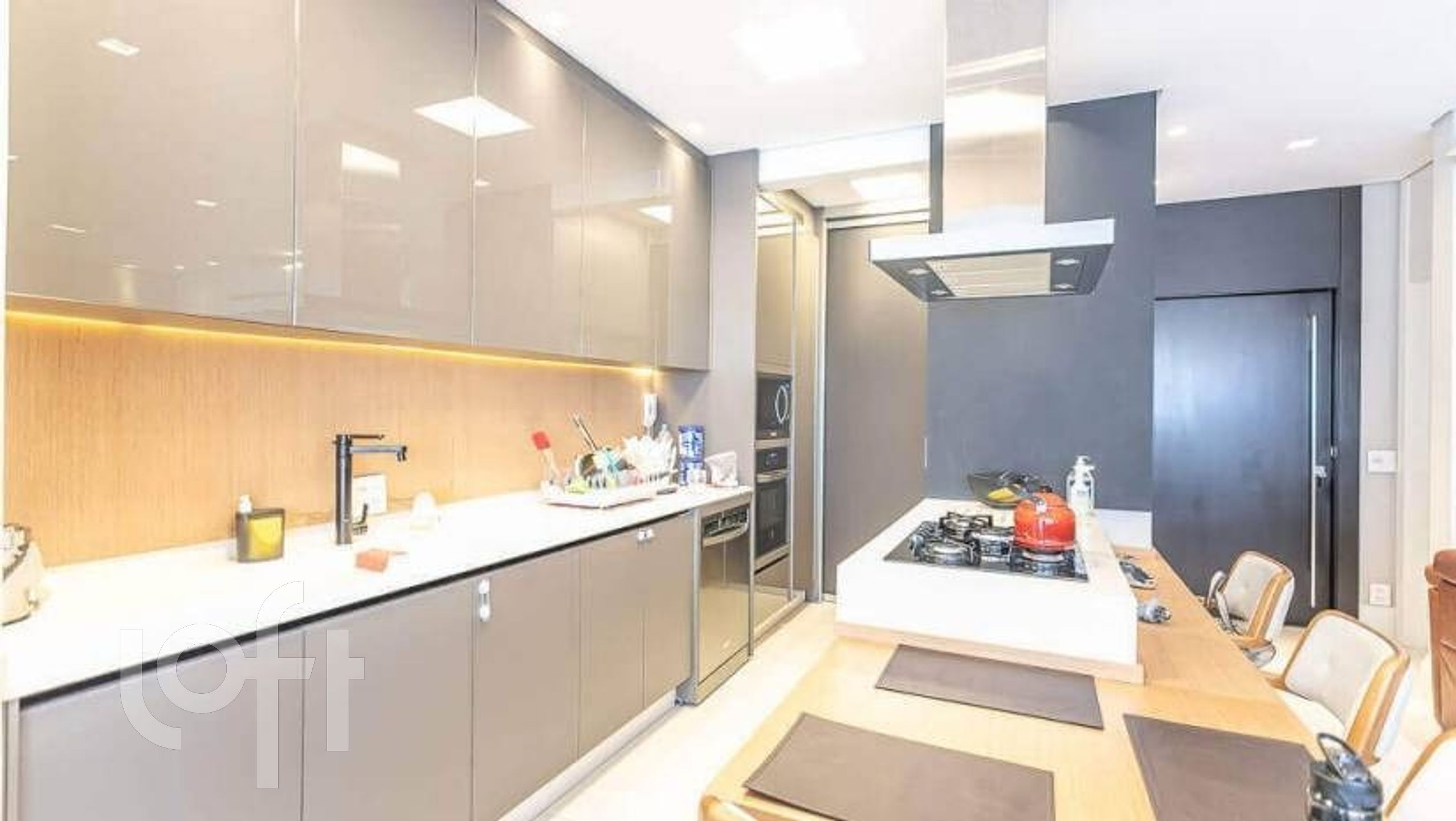 Apartamento à venda com 2 quartos, 213m² - Foto 11