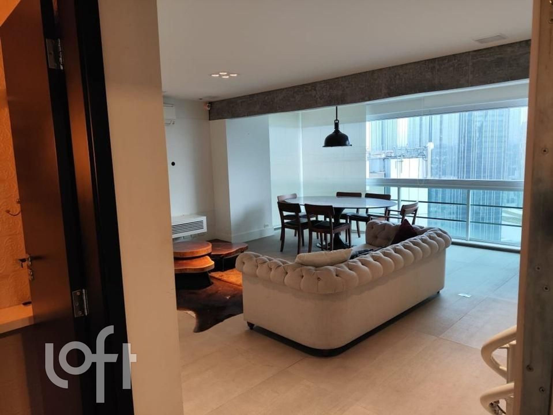 Apartamento à venda com 2 quartos, 216m² - Foto 2