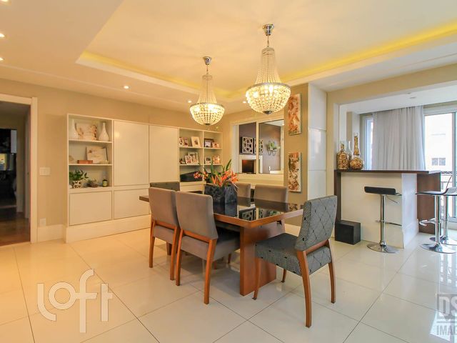 Apartamento com 163m², 3 dormitórios, 3 suítes, 2 vagas, Jardim Europa em Porto Alegre