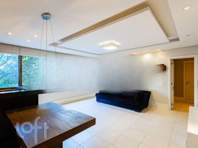 Apartamento com 96m², 3 dormitórios, 1 suíte, 2 vagas, Auxiliadora em Porto Alegre