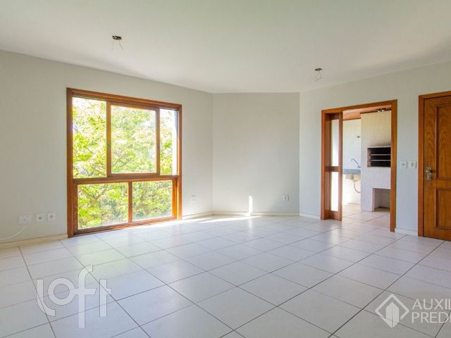 Apartamento com 74m², 2 dormitórios, 1 suíte, 2 vagas, Higienópolis em Porto Alegre