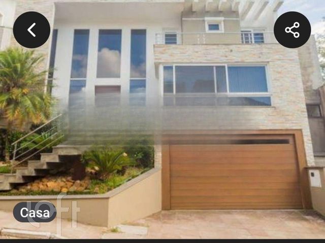 Casa em Condomínio com 397m², 3 dormitórios, 3 suítes, 6 vagas, Santana em Porto Alegre