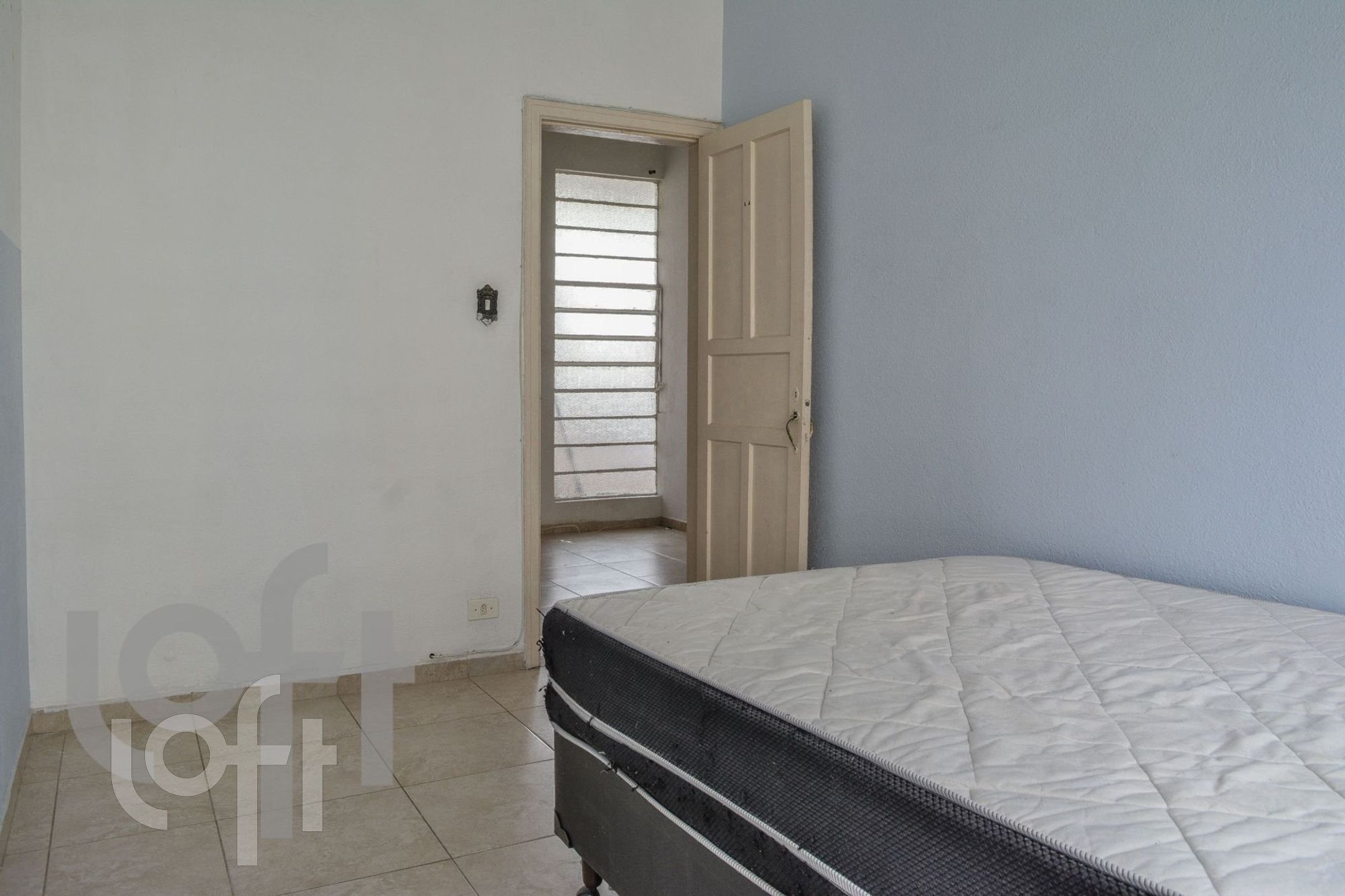 Apartamento à venda com 2 quartos, 60m² - Foto 4