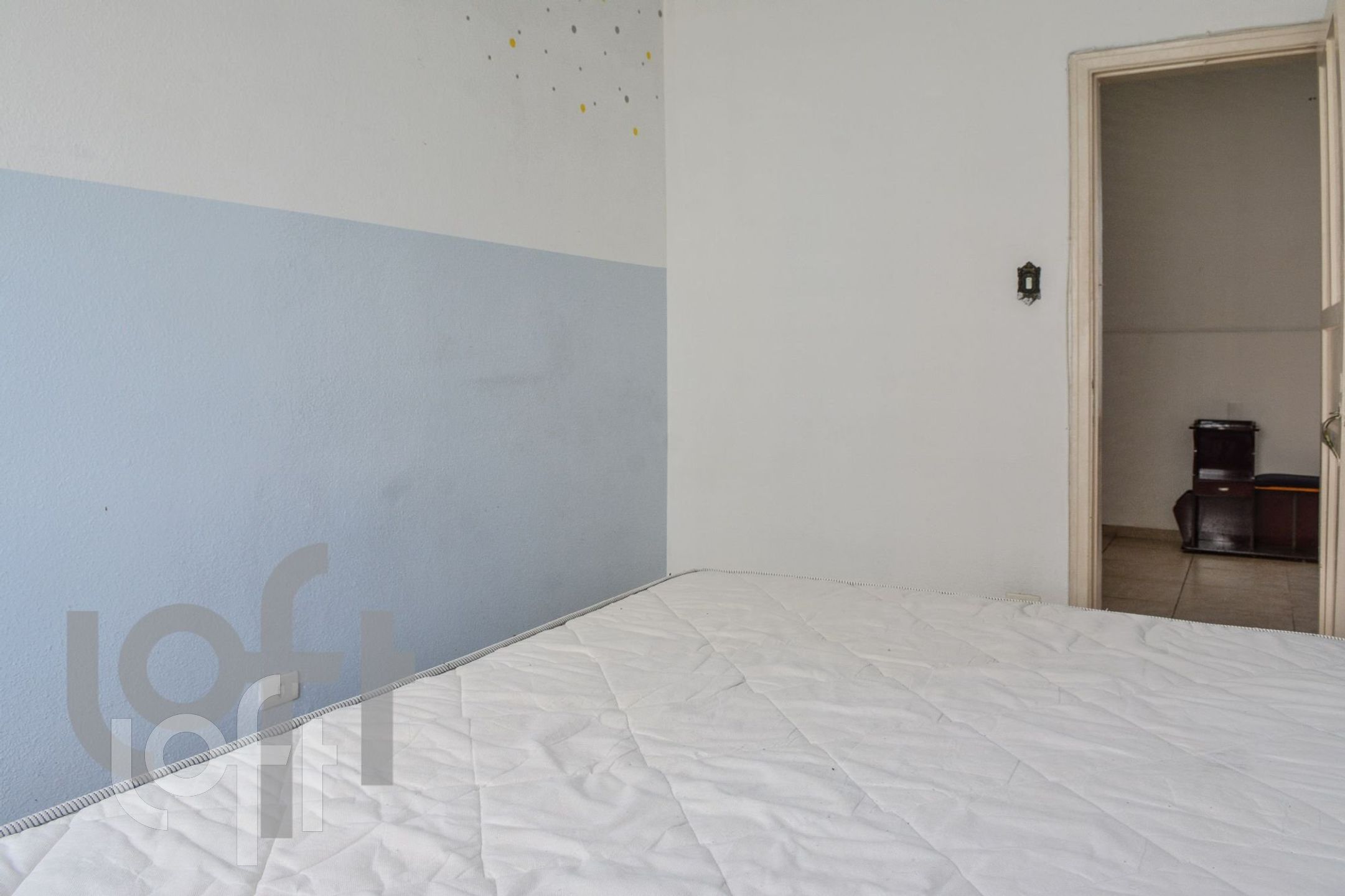 Apartamento à venda com 2 quartos, 60m² - Foto 2