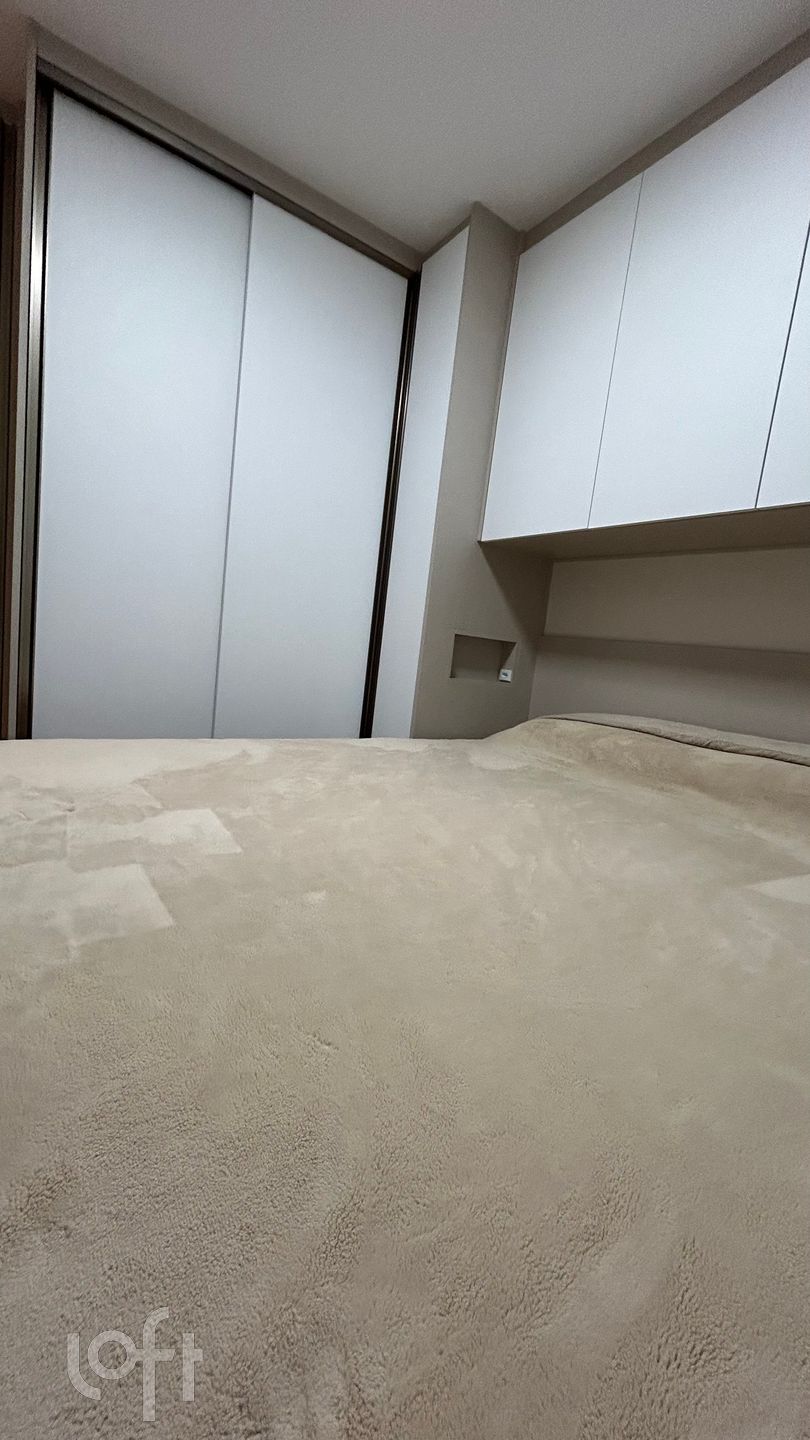 Apartamento à venda com 2 quartos, 42m² - Foto 13