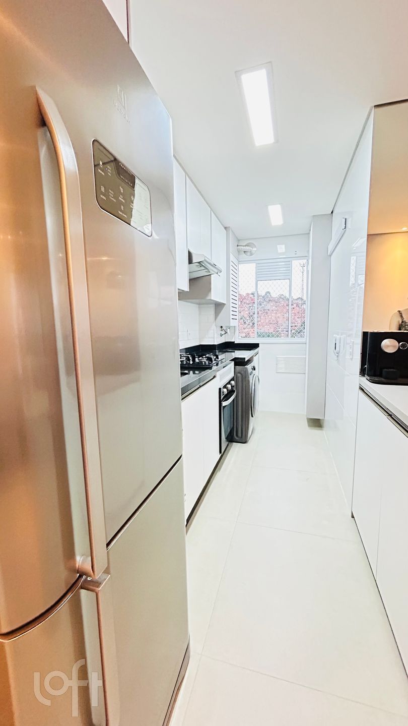 Apartamento à venda com 2 quartos, 42m² - Foto 5