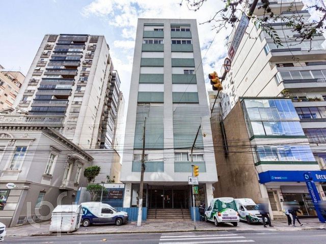 Apartamento com 151m², 3 dormitórios, 1 suíte, 1 vaga, Independência em Porto Alegre