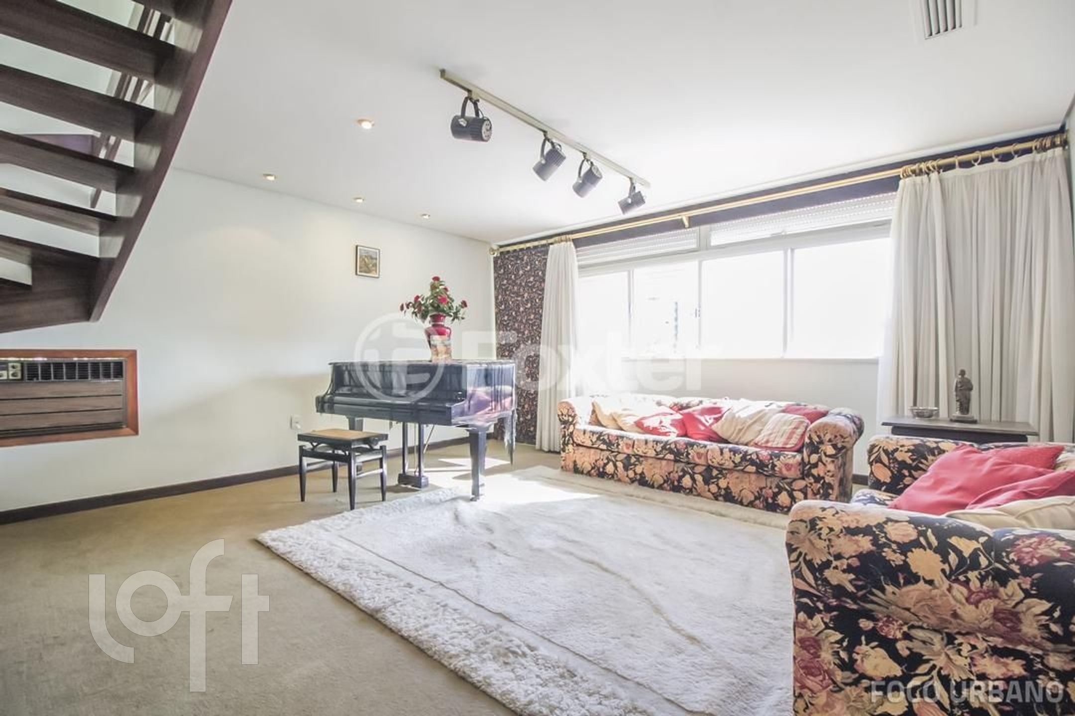 Apartamento com 260m², 3 dormitórios, 1 suíte, 1 vaga, Rio Branco em Porto Alegre