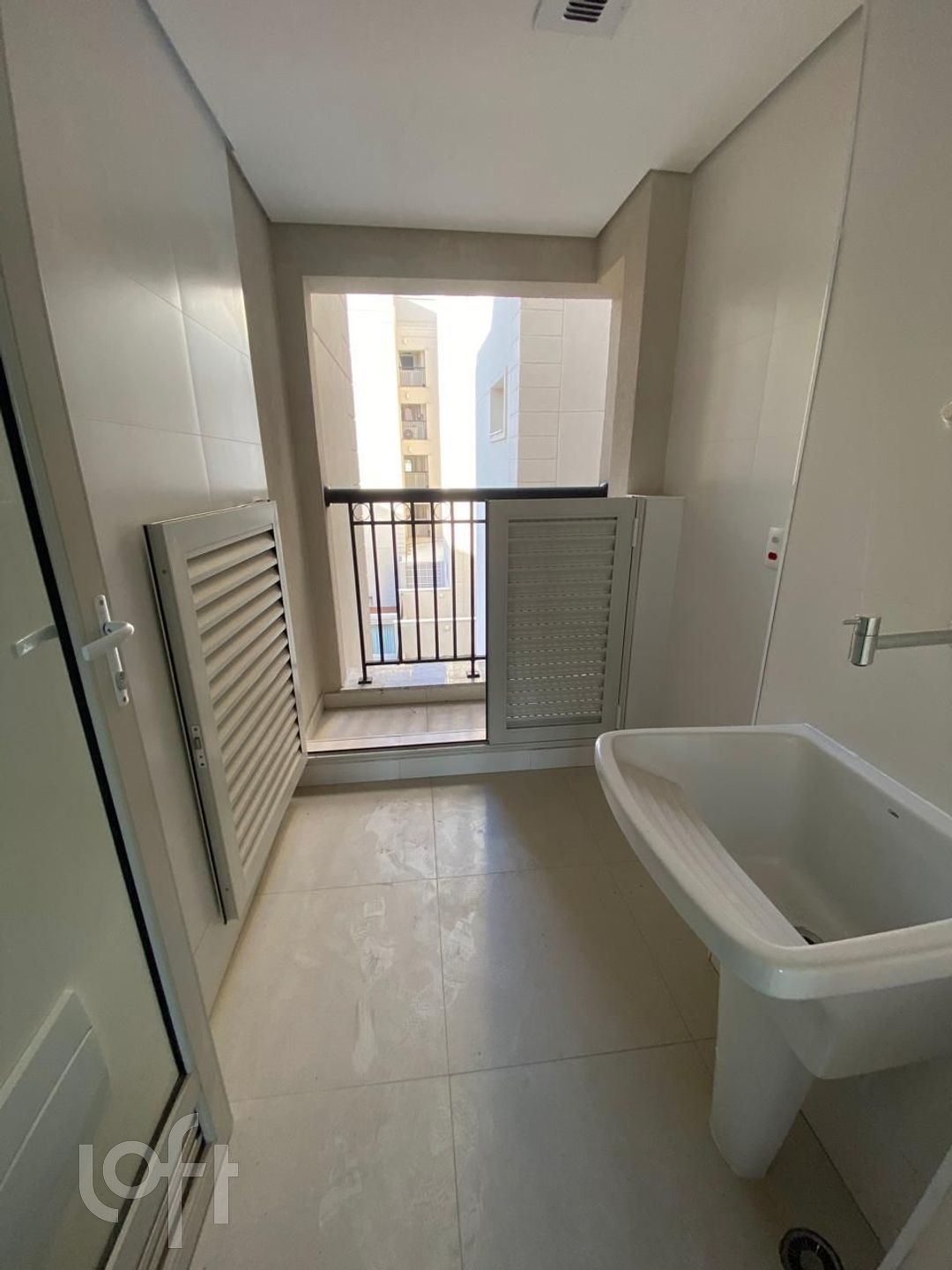 Apartamento à venda com 3 quartos, 123m² - Foto 4