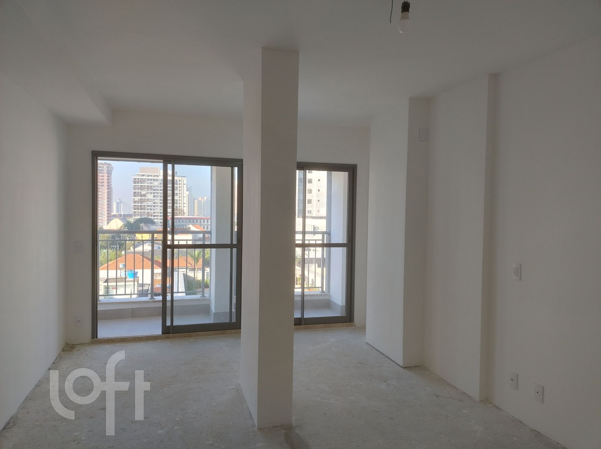 Apartamento à venda com 1 quarto, 35m² - Foto 2