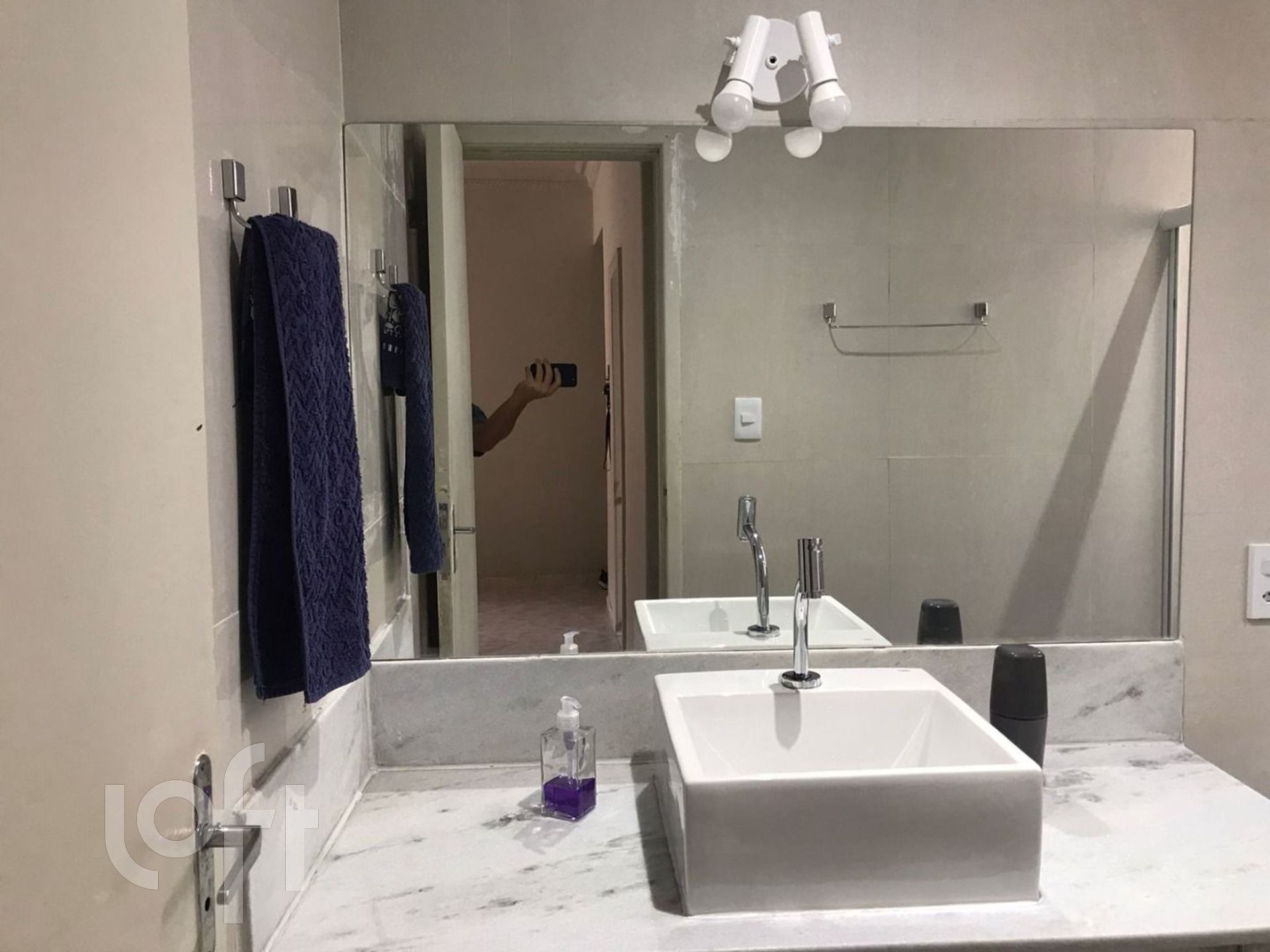 Apartamento à venda com 2 quartos, 72m² - Foto 2