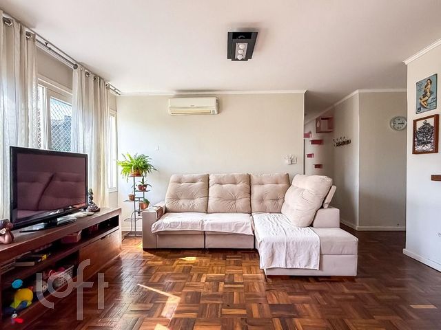 Apartamento com 102m², 3 dormitórios, 1 suíte, 1 vaga, Auxiliadora em Porto Alegre