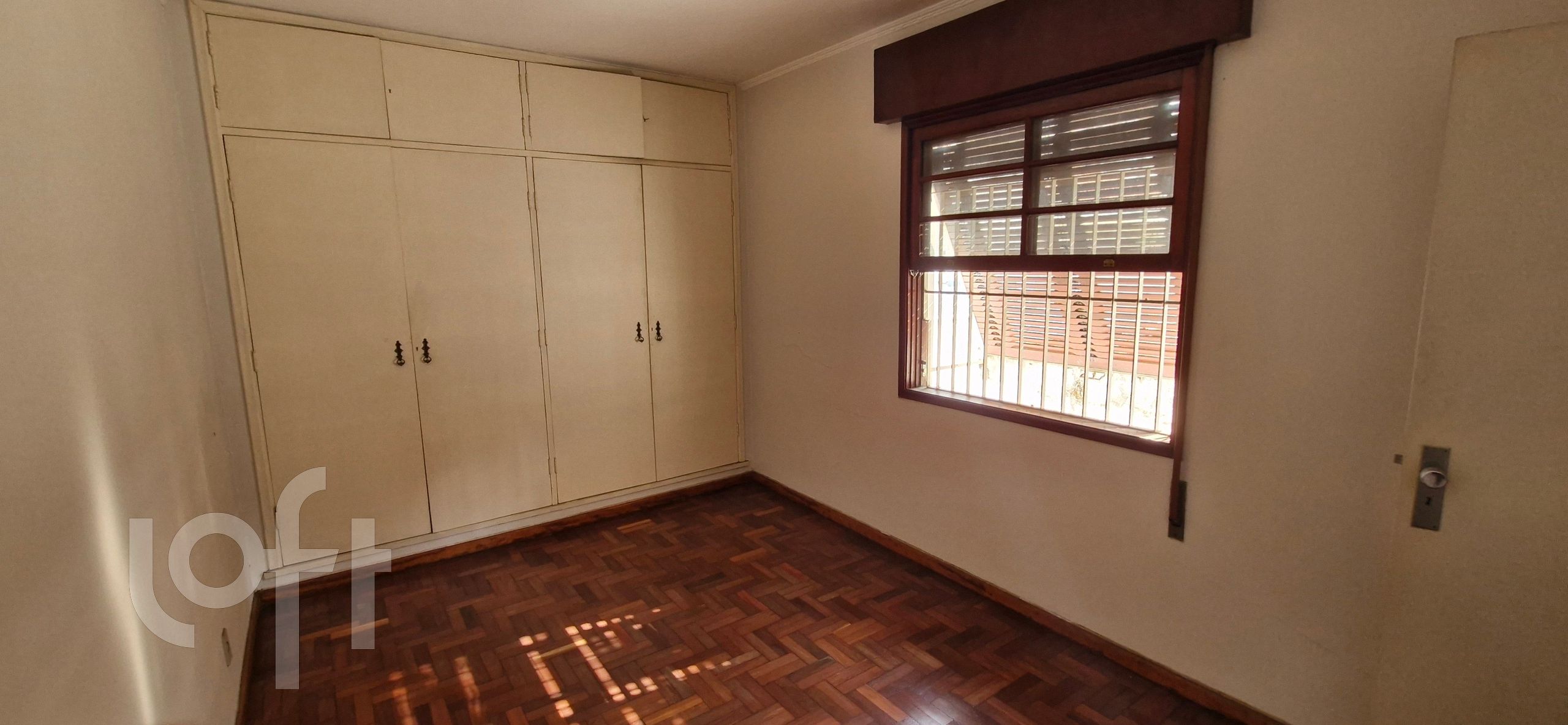 Casa à venda com 3 quartos, 290m² - Foto 3