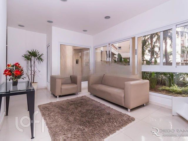 Apartamento com 66m², 3 dormitórios, 1 suíte, 1 vaga, Vila Ipiranga em Porto Alegre
