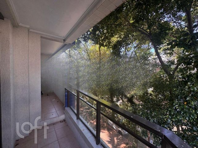 Apartamento com 75m², 2 dormitórios, 1 suíte, 1 vaga, Petrópolis em Porto Alegre