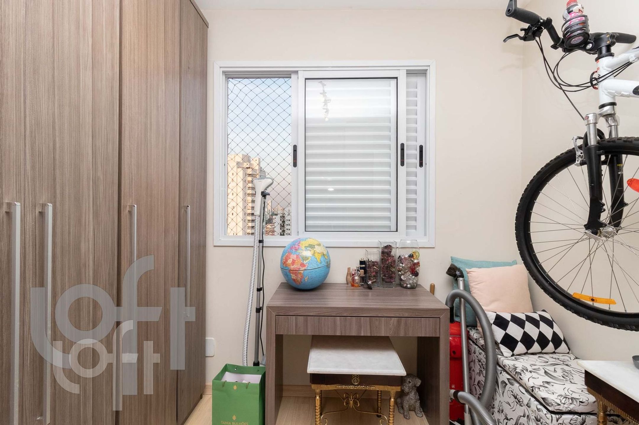 Apartamento à venda com 2 quartos, 69m² - Foto 3