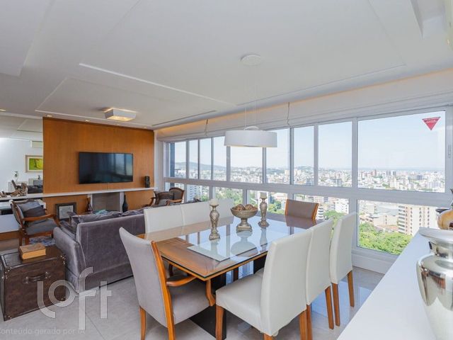 Apartamento com 126m², 3 dormitórios, 3 suítes, 2 vagas, Petrópolis em Porto Alegre