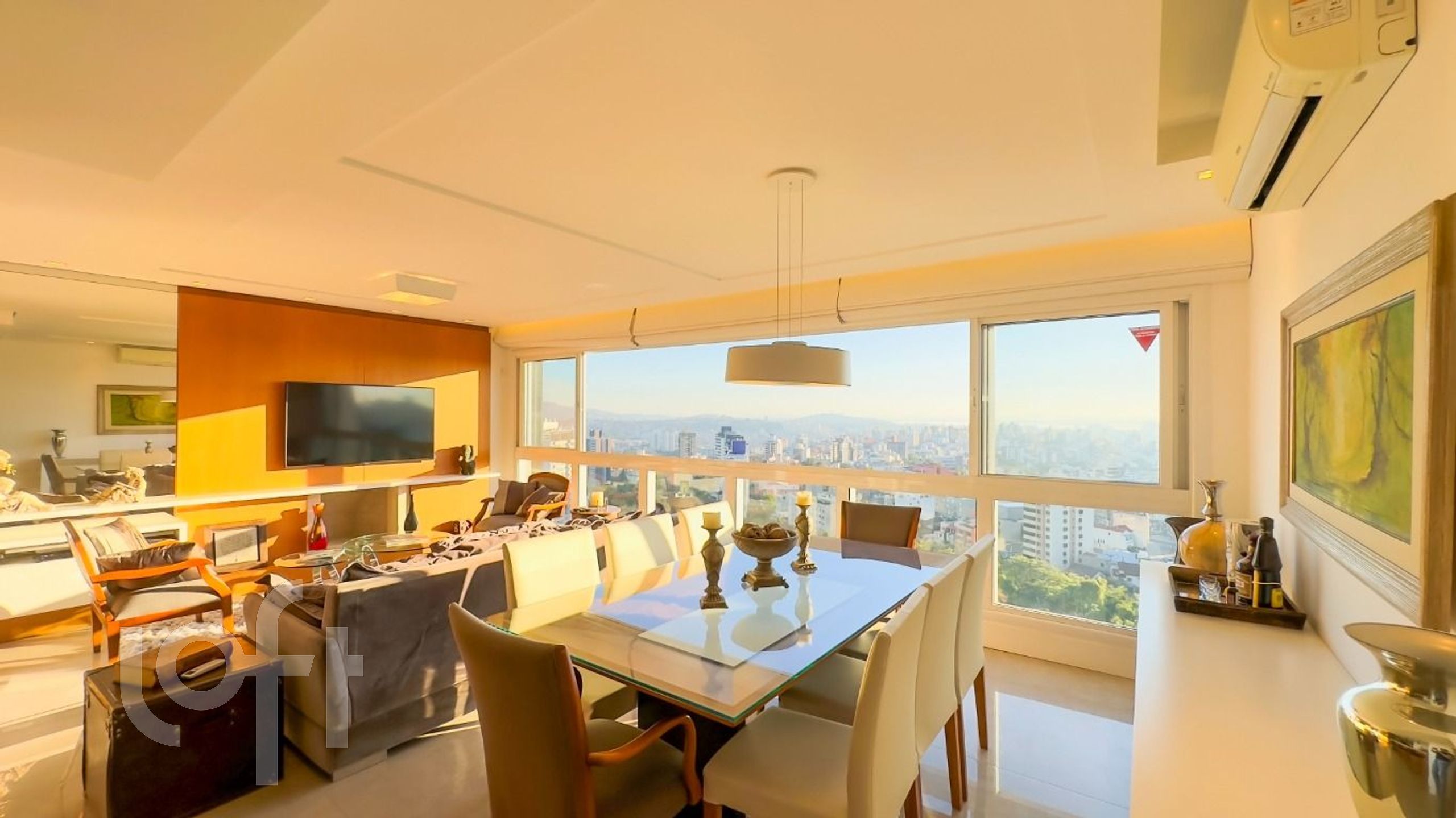 Apartamento com 126m², 3 dormitórios, 3 suítes, 2 vagas, Petrópolis em Porto Alegre