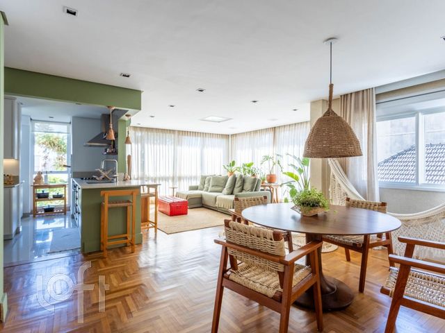Apartamento com 87m², 2 dormitórios, 1 suíte, 2 vagas, Petrópolis em Porto Alegre