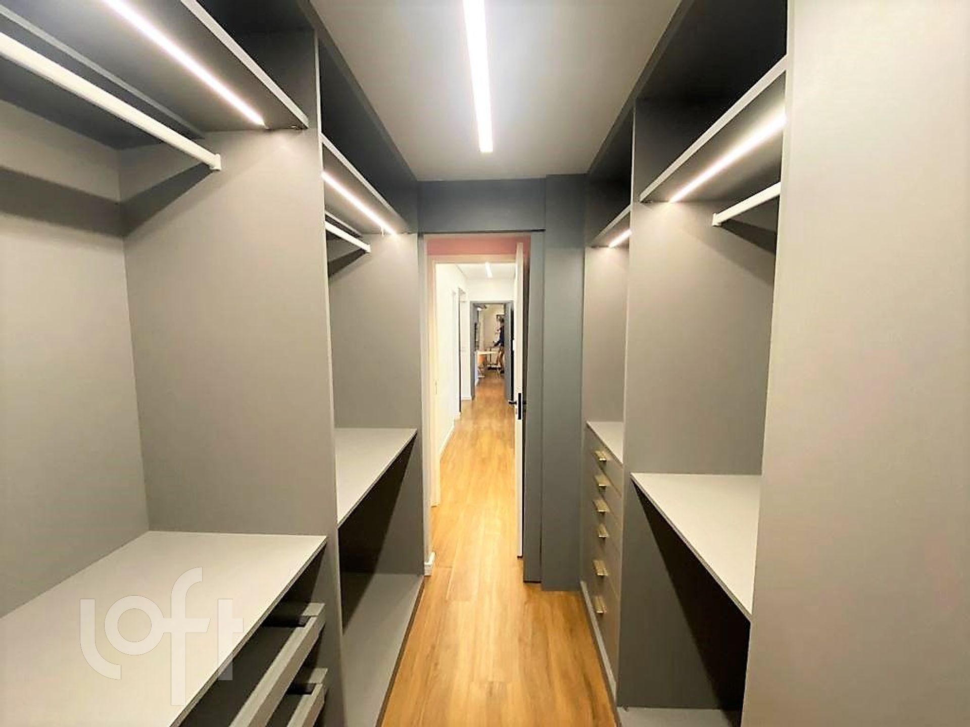 Apartamento à venda com 3 quartos, 131m² - Foto 15