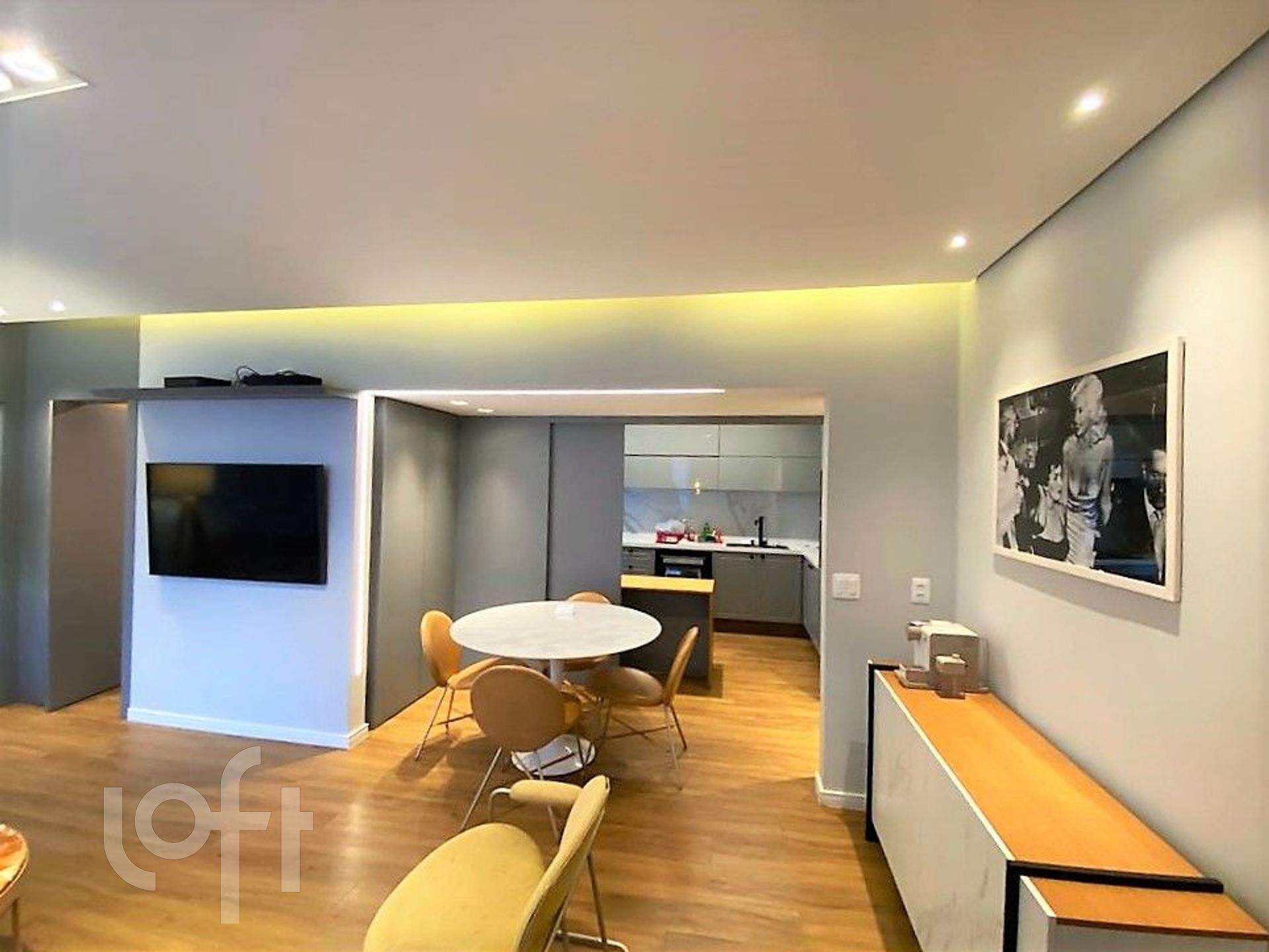 Apartamento à venda com 3 quartos, 131m² - Foto 7