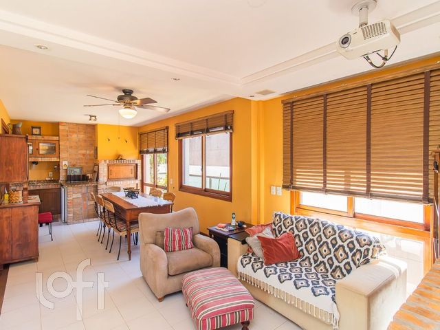 Apartamento com 228m², 2 dormitórios, 1 suíte, 2 vagas, São João em Porto Alegre