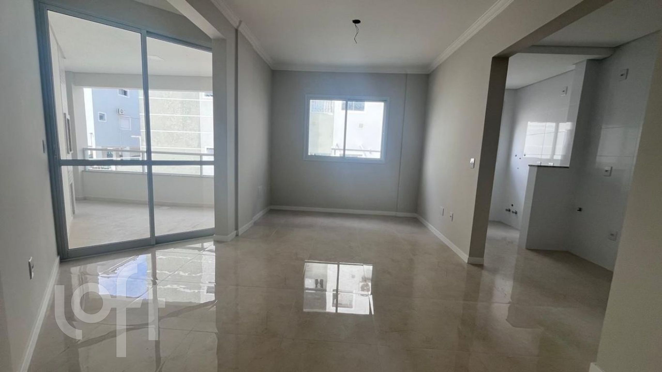 Apartamento à venda em Ingleses com 80 m², 3 quartos, 1 suíte, 1 vaga