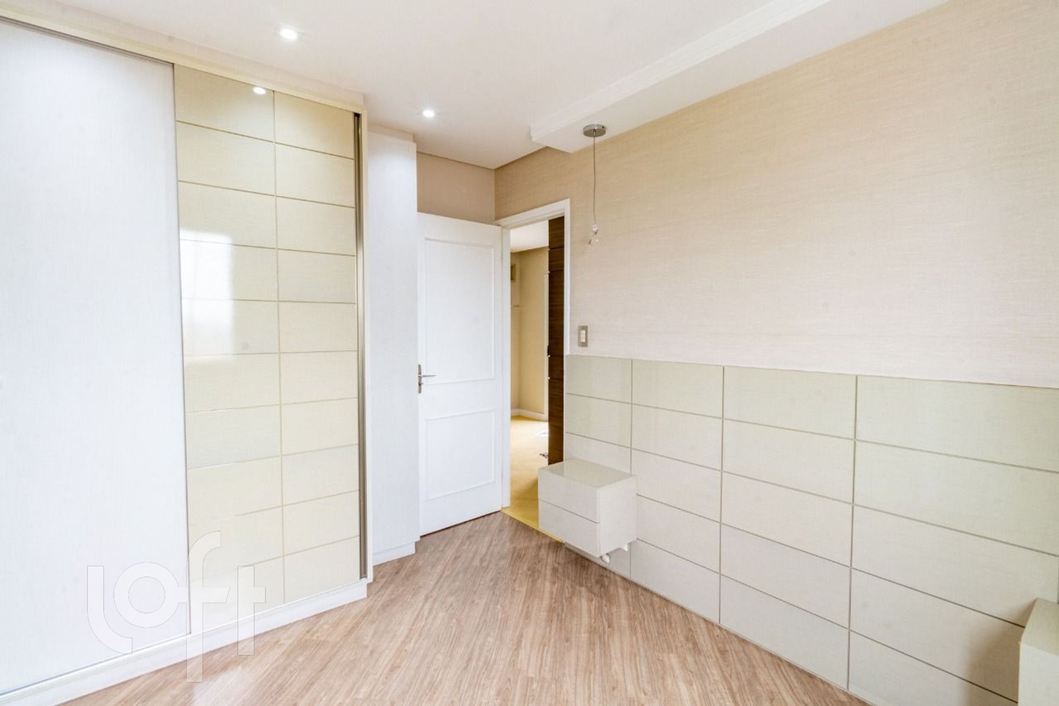 Apartamento à venda com 2 quartos, 58m² - Foto 12