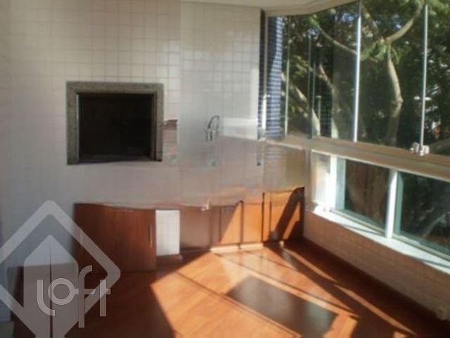 Apartamento com 225m², 4 dormitórios, 4 suítes, 3 vagas, Rio Branco em Porto Alegre