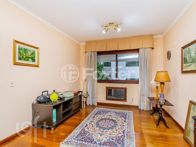 Apartamento com 102m², 3 dormitórios, 1 suíte, 1 vaga, Independência em Porto Alegre