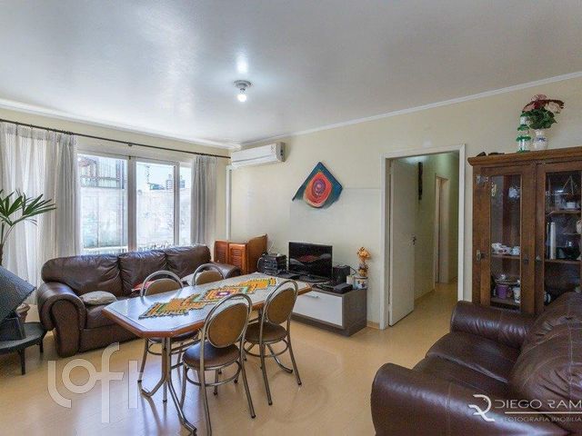 Apartamento com 90m², 3 dormitórios, 1 vaga, Menino Deus em Porto Alegre