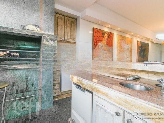 Apartamento com 317m², 2 dormitórios, 1 suíte, 3 vagas, Petrópolis em Porto Alegre